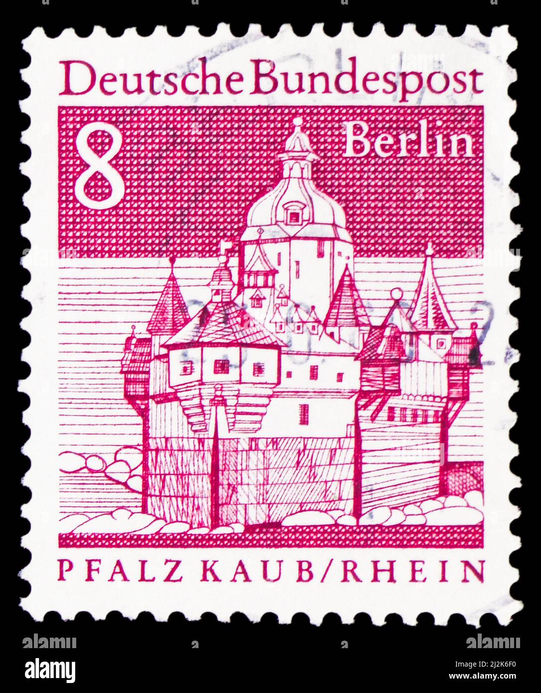 MOSKAU, RUSSLAND - 13. MÄRZ 2022: Briefmarke gedruckt in Deutschland Berlin, zeigt Pfalzgrafenstein am Rhein bei Kaub, deutsche Gebäude aus dem Jahr 1 Stockfoto