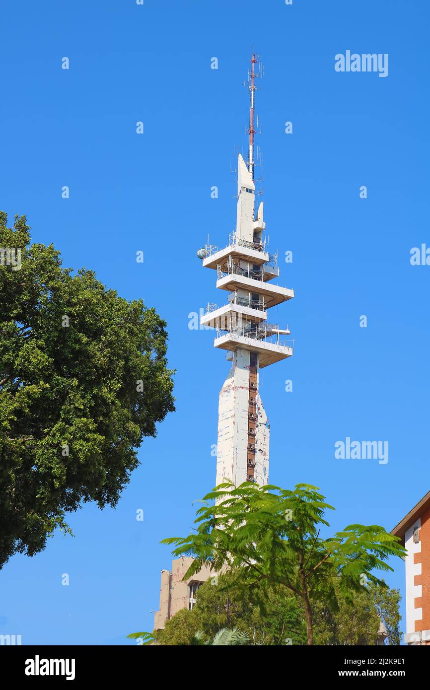 Marganit Tower, ein Wolkenkratzer in HaKirya, Tel Aviv, Israel Stockfoto