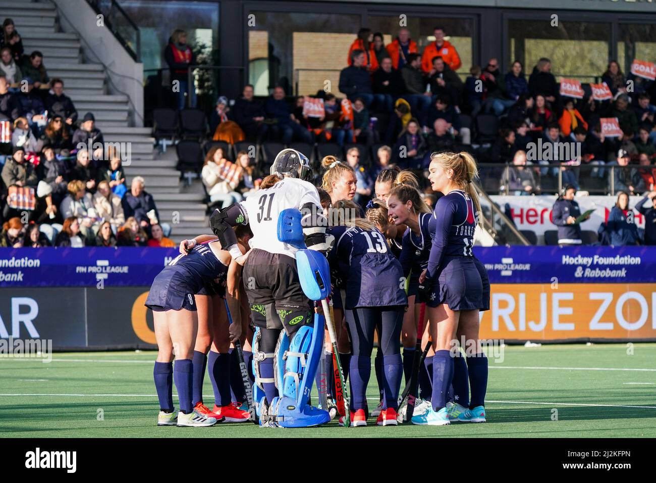 AMSTELVEEN, NIEDERLANDE - 2. APRIL: Team der USA während des FIH Pro League Hockey-Spiels der Frauen zwischen den Niederlanden und den USA im Wagener Stadion am 2. April 2022 in Amstelveen, Niederlande (Foto: Jeroen Meuwsen/Orange Picles) Stockfoto