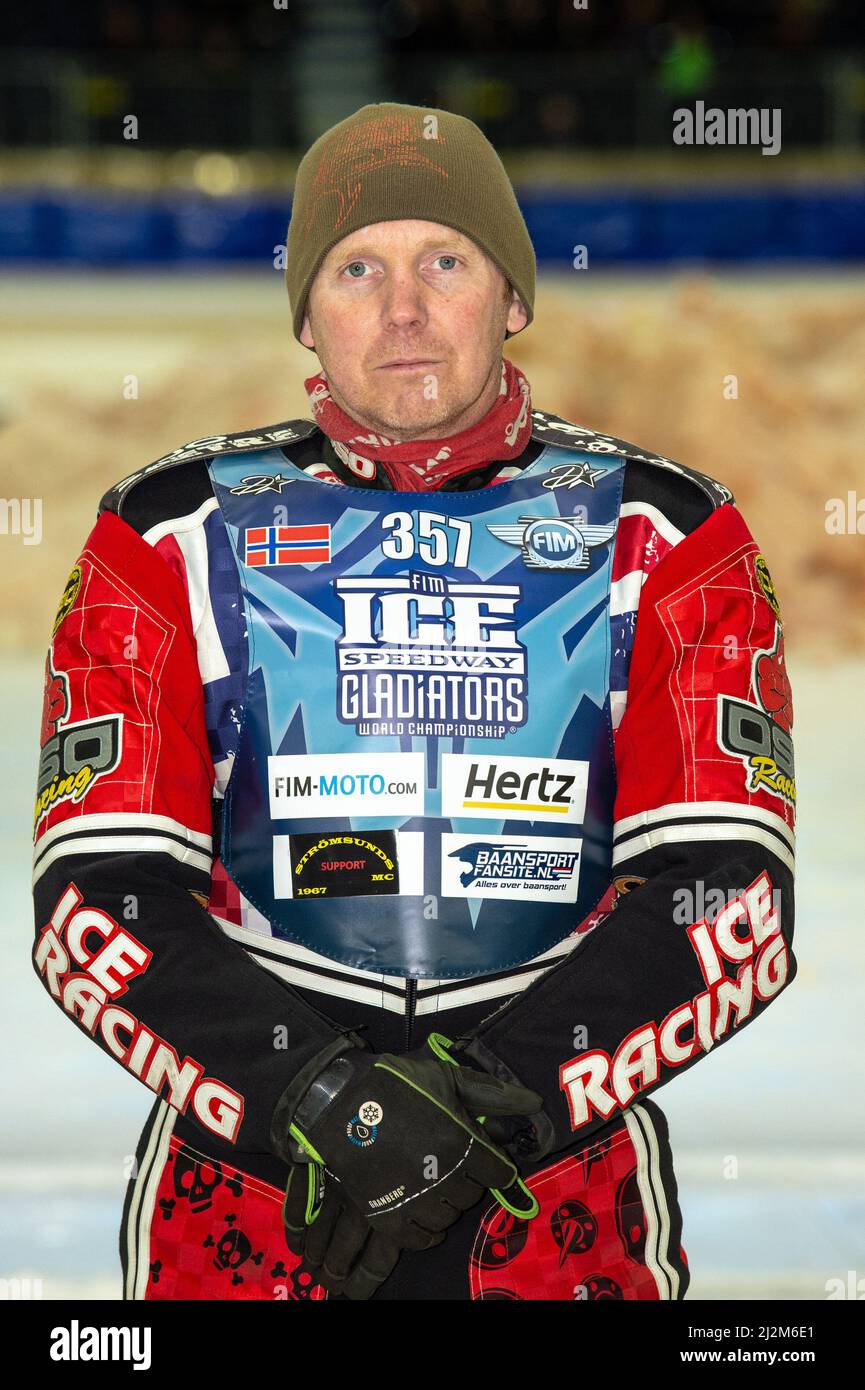 Heerenveen, Niederlande. 02. April 2022. HEERENVEEN, NL. Jo Sætre (357) (Norwegen) beim FIM Ice Speedway Gladiators World Championship Final 3 auf der Eisbahn Thialf, Heerenveen am Samstag, 2. April 2022. (Kredit: Ian Charles | MI News) Kredit: MI News & Sport /Alamy Live News Stockfoto