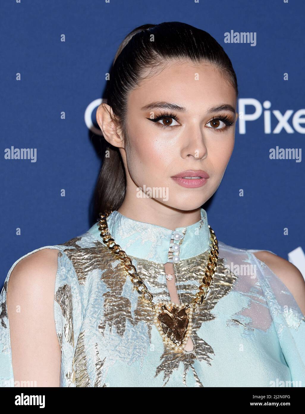 Nicole Maines bei den jährlichen GLAAD Media Awards 33., die am 2. April 2022 im Beverly Hilton Hotel in Beverly Hills, CA, verliehen wurden. © Janet Gough / AFF-USA.COM Stockfoto