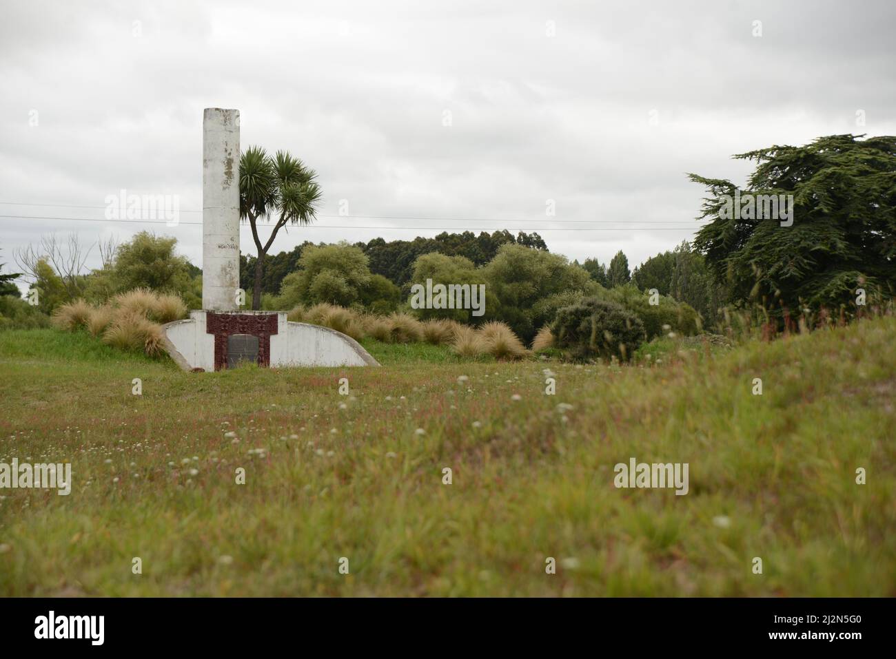 Das Memorial wurde Ende 1800s für den Ngai Tahu Maori errichtet, der 1835 bei dem Massaker in der Nähe von Kaiapohia durch den Maori-Chef der Nordinsel, Te Ra, starb Stockfoto