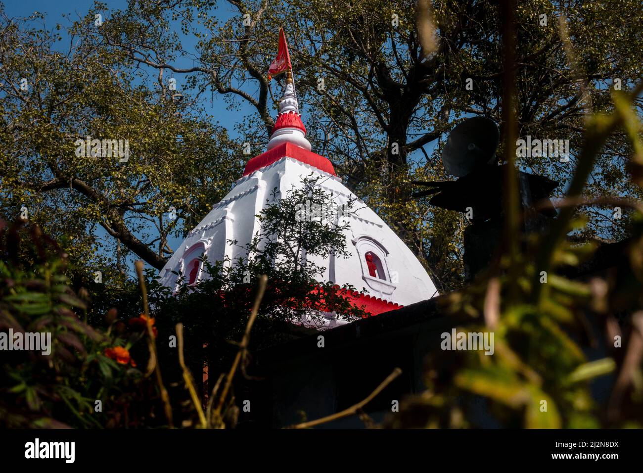 Ort: dehradun uttarakhand Indien. Eine Aufnahme der Spitze einer Tempelkuppel. Stockfoto