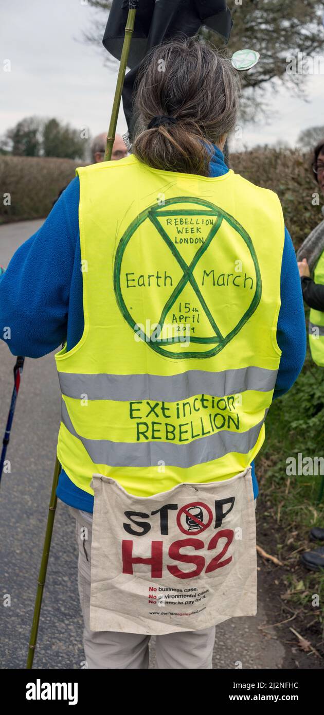 Großbritannien, England, Devonshire. 22/03/2019 Moretonhampstead nach Exeter-Etappe der Extinction Rebellion ‘Earth March’ nach Westminster. Stockfoto