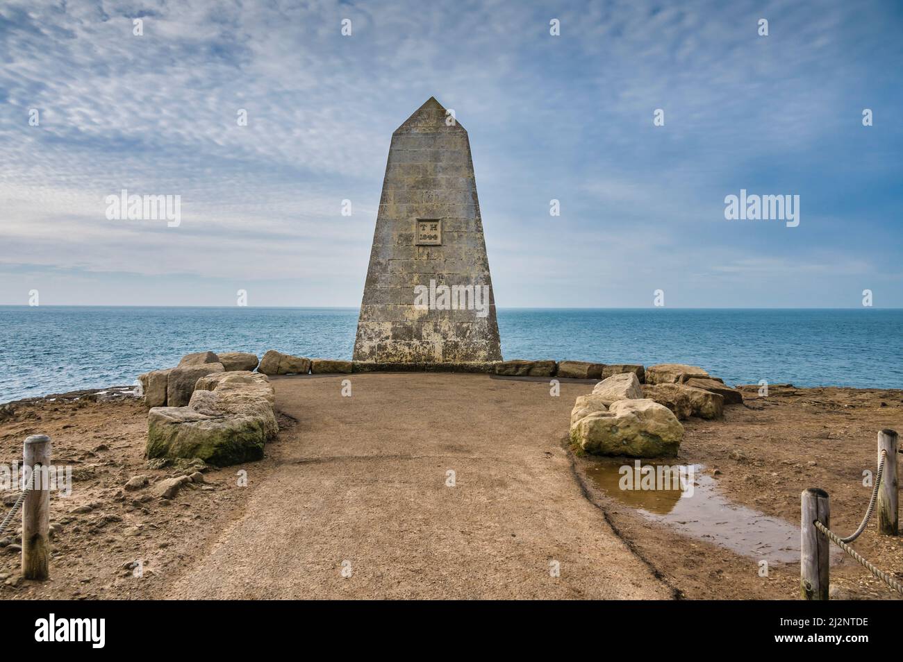 Portland Bill Trinity House Cairn, der den westlichsten Punkt auf der Isle of Portland in der Nähe des Küstenortes Weymouth im Westen von Dorset markiert Stockfoto