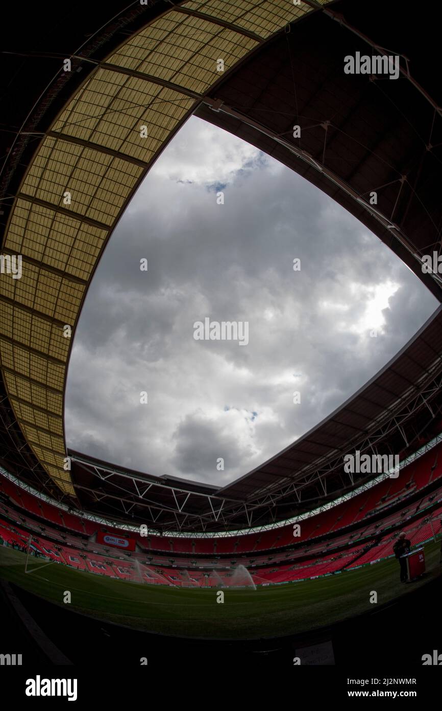 LONDON, GROSSBRITANNIEN. APR 3. Wembley Stadium im Rahmen des Papa John Trophy Finales zwischen Sutton United und Rotherham United am Sonntag, 3.. April 2022 im Wembley Stadium, London. (Kredit: Federico Maranesi | MI Nachrichten) Kredit: MI Nachrichten & Sport /Alamy Live Nachrichten Stockfoto