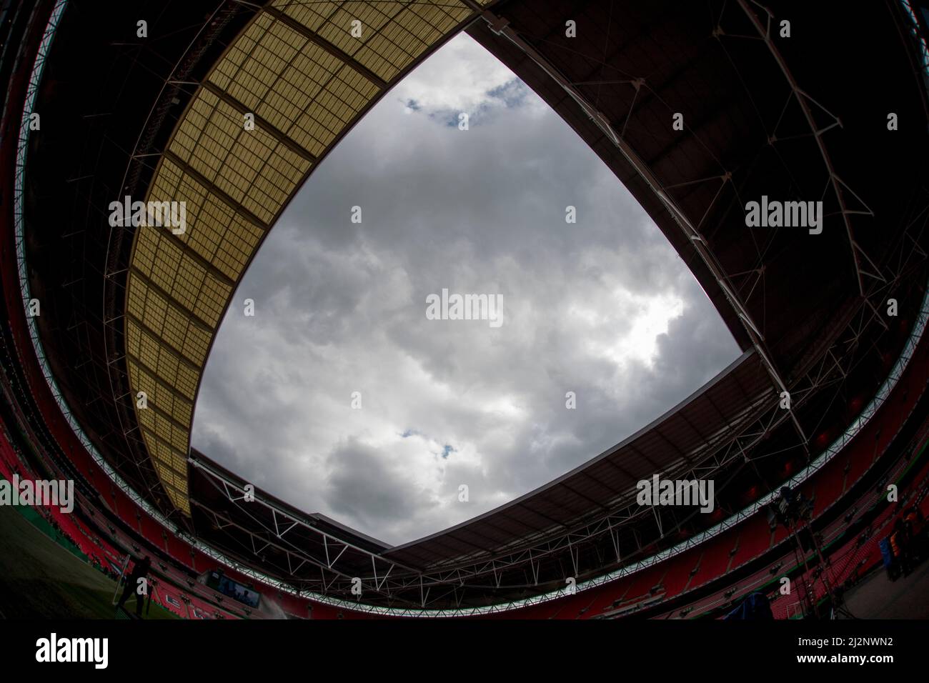 LONDON, GROSSBRITANNIEN. APR 3. Wembley Stadium im Rahmen des Papa John Trophy Finales zwischen Sutton United und Rotherham United am Sonntag, 3.. April 2022 im Wembley Stadium, London. (Kredit: Federico Maranesi | MI Nachrichten) Kredit: MI Nachrichten & Sport /Alamy Live Nachrichten Stockfoto
