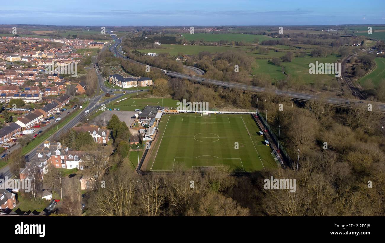 Eine Luftaufnahme von Greens Meadow, dem Heimstadion des Stowmarket Town Football Club in Suffolk, Großbritannien Stockfoto