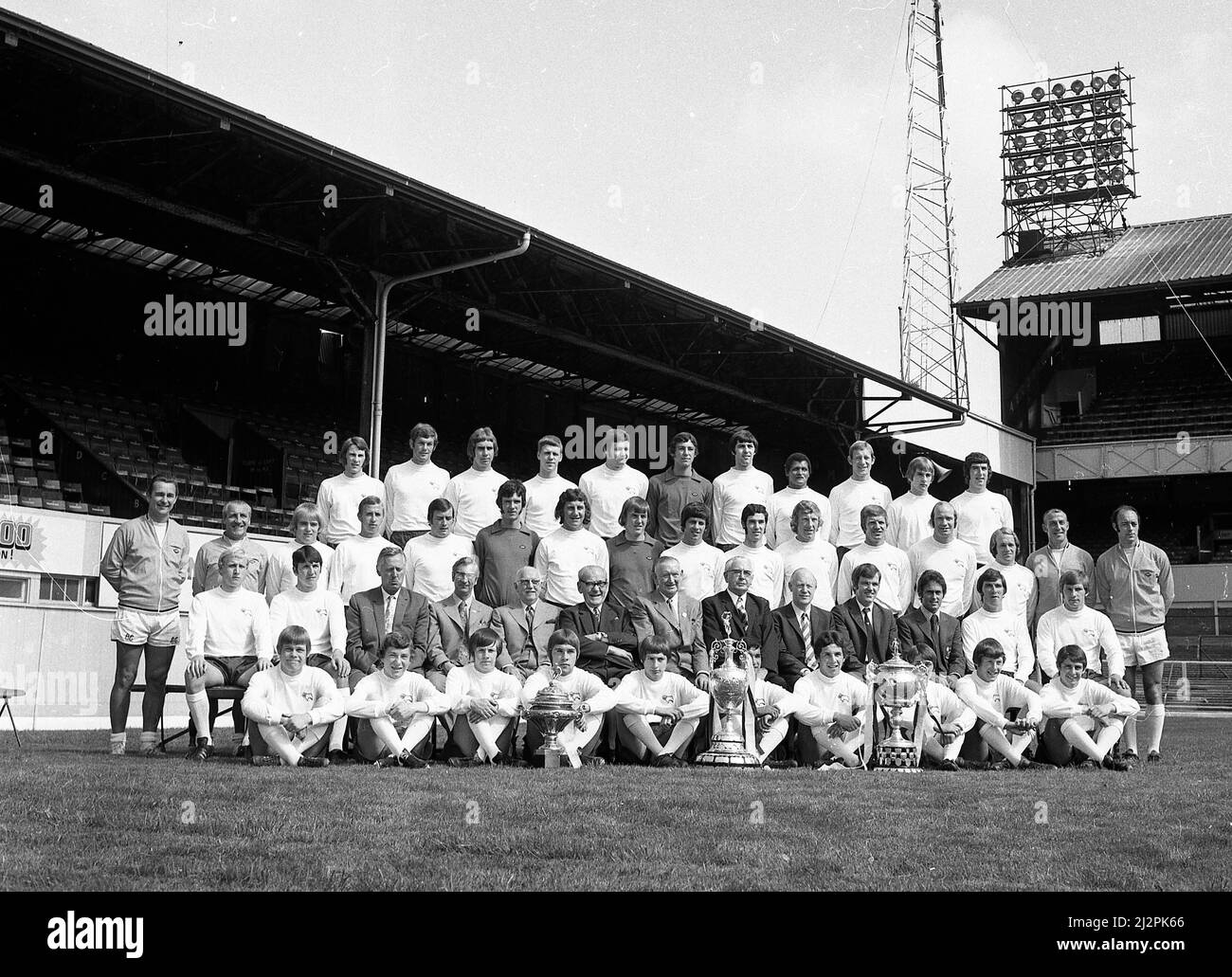 Vollkader und Direktoren von Derby County, Ligameister, Texaco-Cup-Gewinner, Central League-Meister 1971-72 Stockfoto