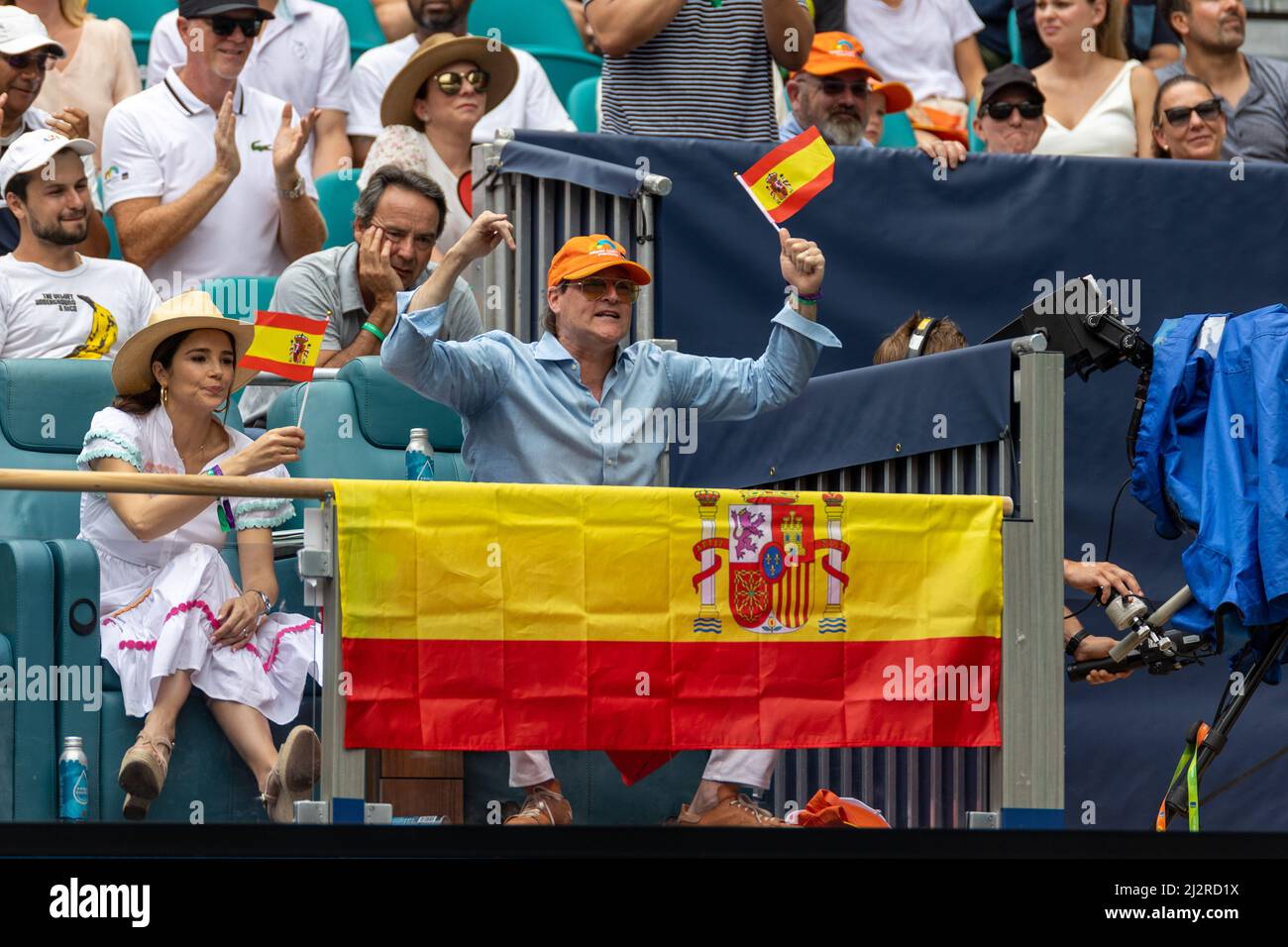 Miami Gardens, FL, USA. 3.. April 2022. Carlos Alcaraz (ESP) gegen Casper Ruud (NOR) während des World Tennis Turniers bei den Miami Open 2022 powered by Itau. Men Final. Score: 7-5, 6-4. Sieger: Carlos Alcaraz (ESP). Kredit: Yaroslav Sabitov/YES Market Media/Alamy Live Nachrichten. Stockfoto