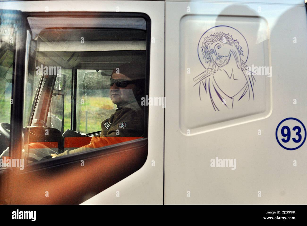 Italien, 28/11/2011: LKW-Fahrer auf der Autobahn. © Andrea Sabbadini Stockfoto