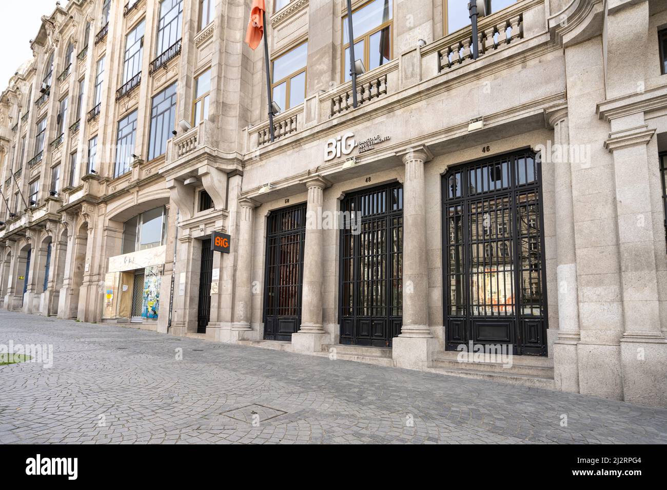Porto, Portugal. März 2022. Banco de Investimento Globale Markenbank im Stadtzentrum Stockfoto