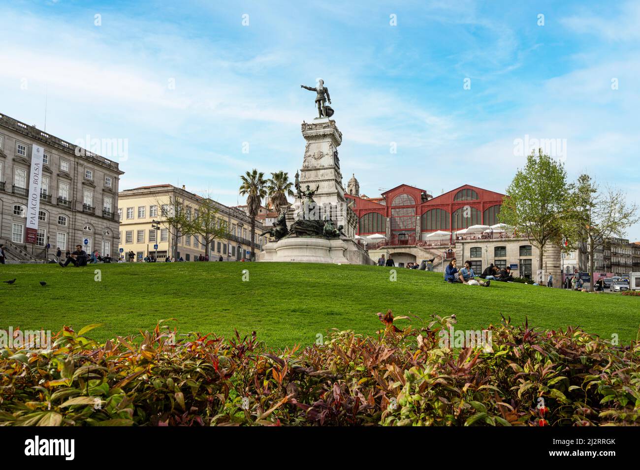 Porto, Portugal. März 2022. Blick auf den Infante Dom Henrique Park in der Innenstadt Stockfoto