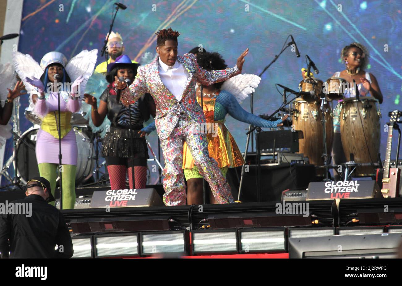 New York, USA. 3. April 2022. ARCHIV *** (NEU) Grammy Award 2022. 3. April 2022, New York, USA: Jon Batiste kann während der Grammy Awards 2022 am Sonntag (3) etwa neun Auszeichnungen mit nach Hause nehmen und Michael Jackson und Santana als Sänger übertreffen, der in einem Jahr mehr Grammys gewonnen hat. Er führt mit 11 Nominierungen in verschiedenen Bereichen an.Dieses Jahr findet Grammy in Las Vegas statt. Bilder, die während der Global-Live-Show im Central Park am 29. September 2021 aufgenommen wurden. (Bild: © Niyi Fote/TheNEWS2 via ZUMA Press Wire) Stockfoto