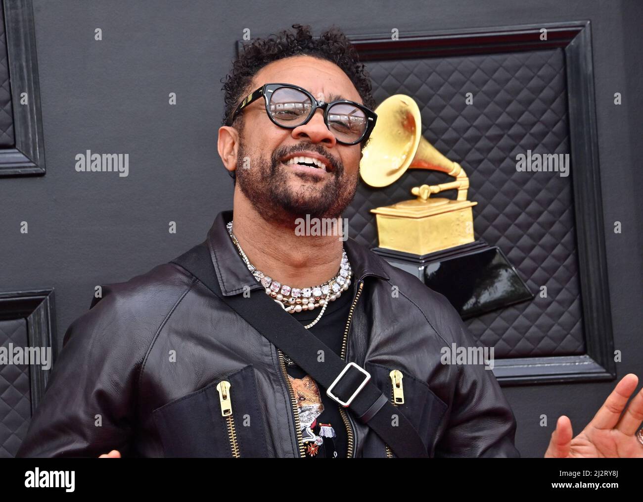 Las Vegas, Usa. 03. April 2022. Shaggy kommt am Sonntag, den 3. April 2022, zu den jährlichen Grammy Awards 64. in der MGM Grand Garden Arena in Las Vegas, Nevada, an. Foto von Jim Ruymen/UPI Credit: UPI/Alamy Live News Stockfoto