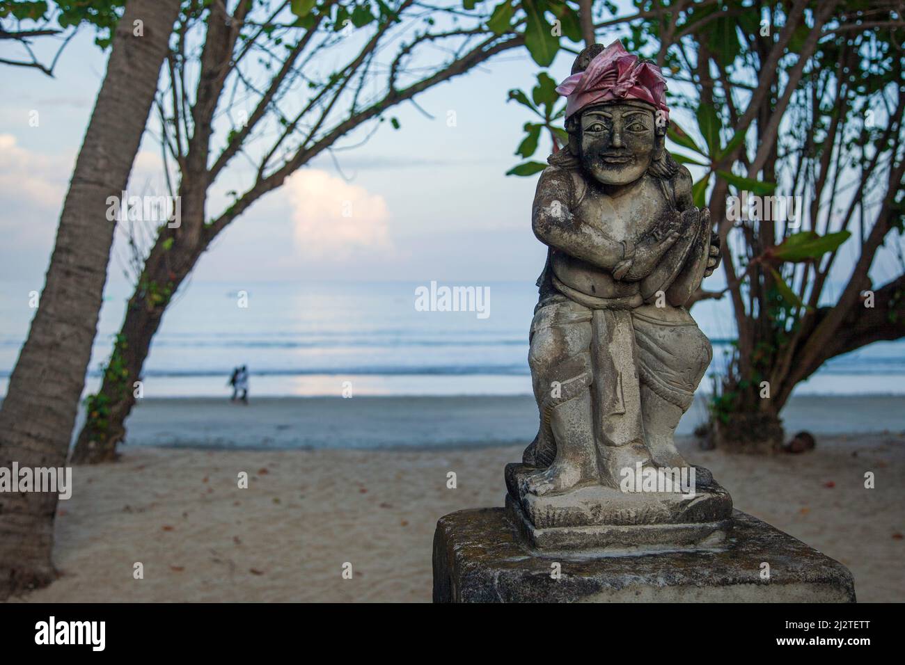 Am frühen Morgen am Kuta Beach in Bali, Indonesien. Stockfoto
