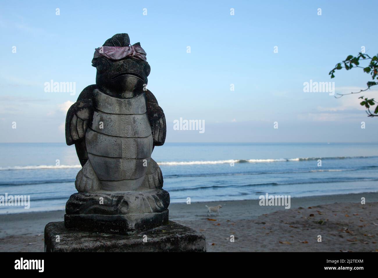 Am frühen Morgen am Kuta Beach in Bali, Indonesien. Stockfoto