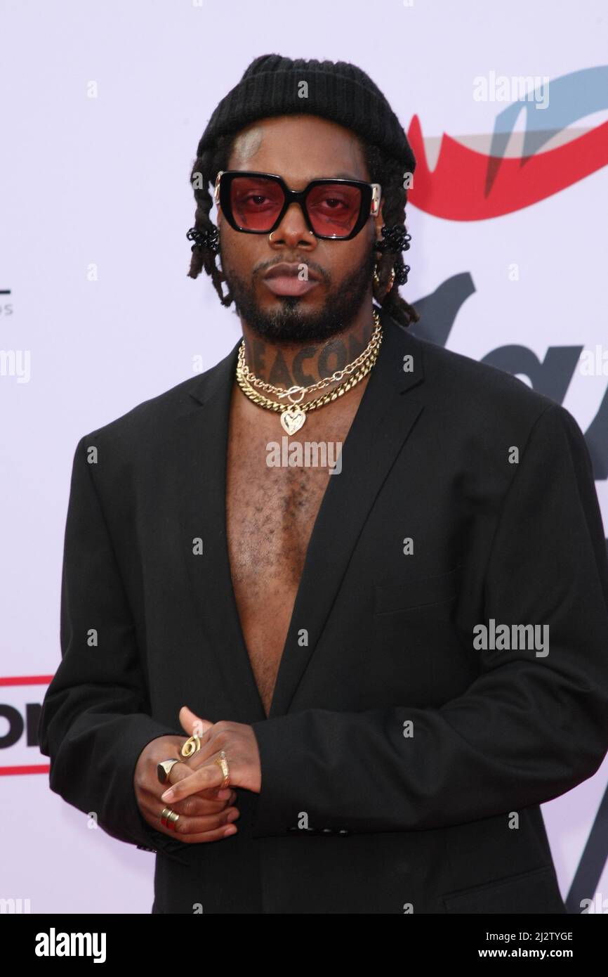 Hollywood, USA. 03. April 2022. Serpentwithfeet nimmt an der jährlichen GRAMMY Awards Viewing Party 4. Teil, die Janie's Fund am 3. April 2022 im Hollywood Palladium in Los Angeles, Kalifornien, unterstützt. Foto: Crash/imageSPACE/Sipa USA Kredit: SIPA USA/Alamy Live News Stockfoto