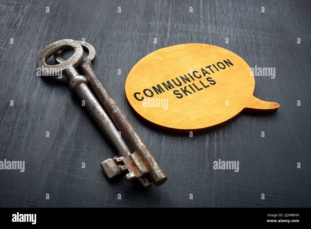 Konzept der Kommunikationsfähigkeiten. Zwei Tasten und Sprechblase. Stockfoto