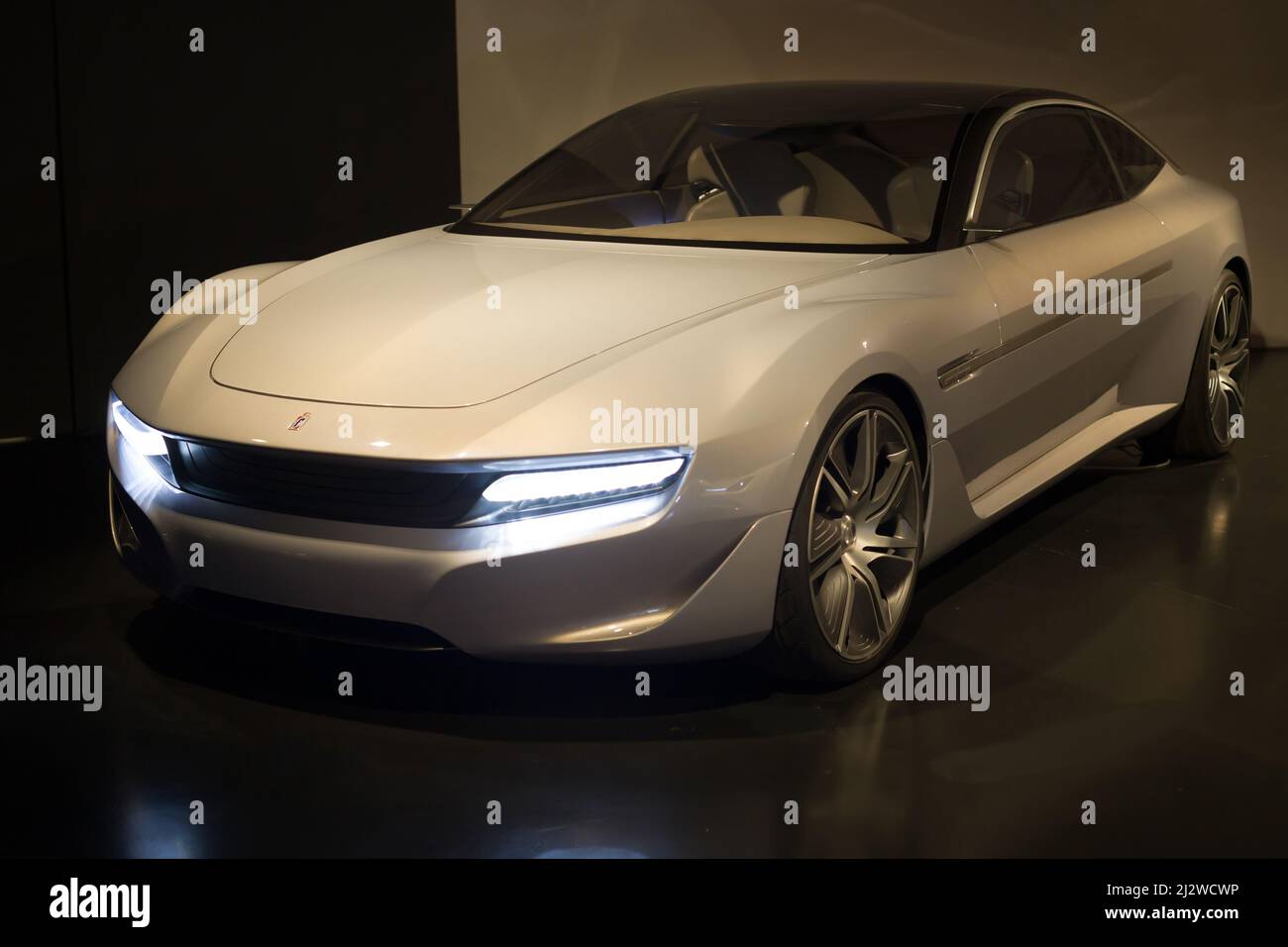 Turin, Italien - 14. August 2021: Pininfarina Cambiano im Nationalen Automobilmuseum (MAUTO) in Turin, Italien. Stockfoto