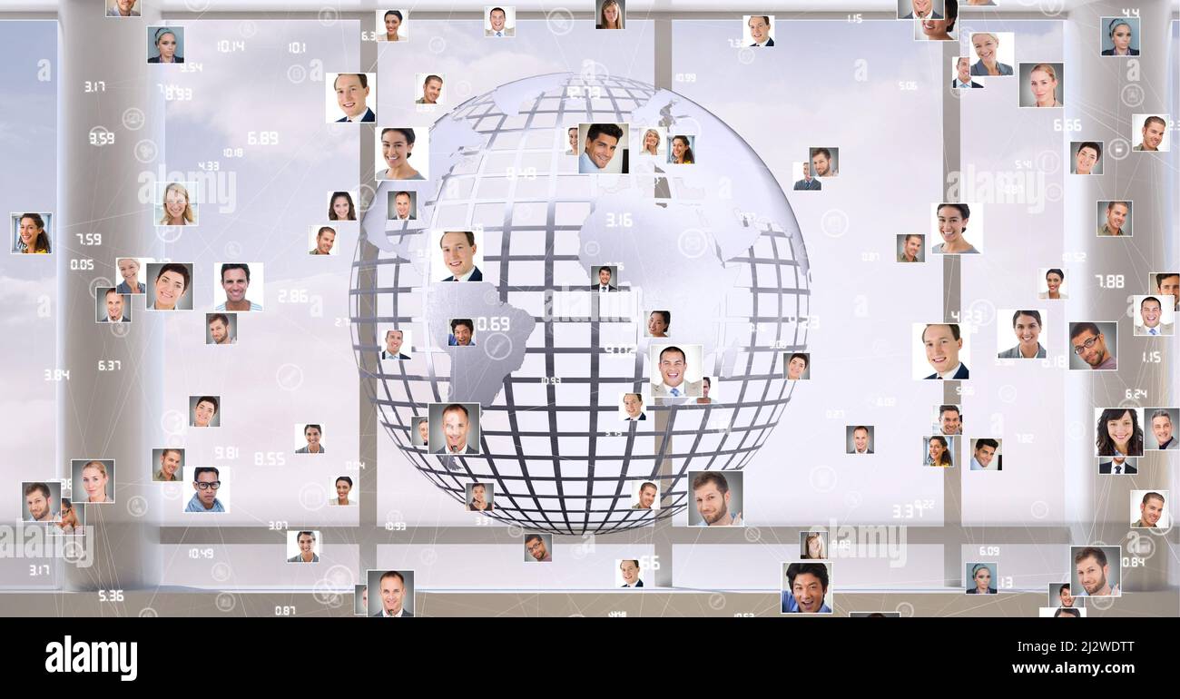 Netzwerk von Profilsymbolen auf der ganzen Welt mit Blick auf den blauen Himmel vom Bürofenster aus Stockfoto