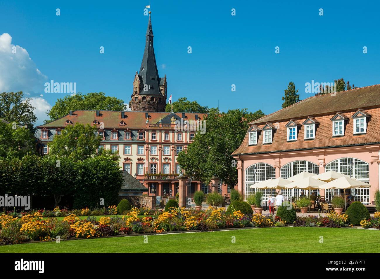 Lustgarten mit Schloss und Orangerie, Erbach, Odenwald, Hessen, Deutschland Stockfoto