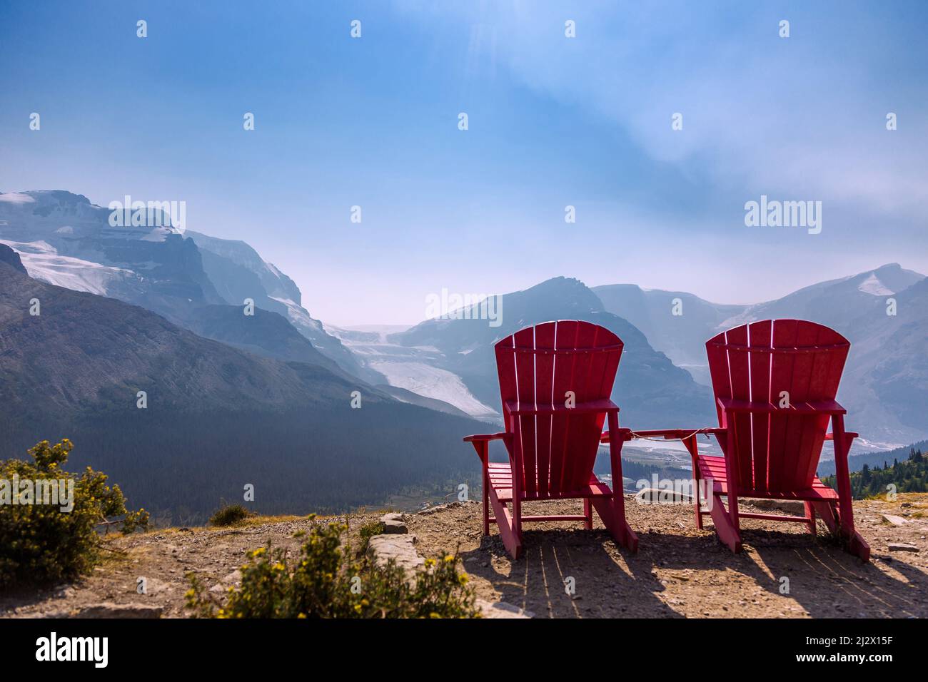 Jasper National Park, Columbia Icefield; Wilcox Pass Trail, Red Chairs Stockfoto