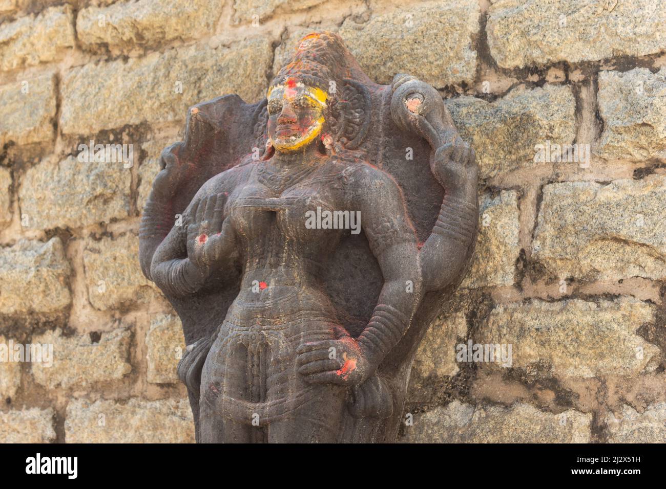 Alte Statue der Hindu-Göttin, Avani, Kolar, Karnataka, Indien Stockfoto