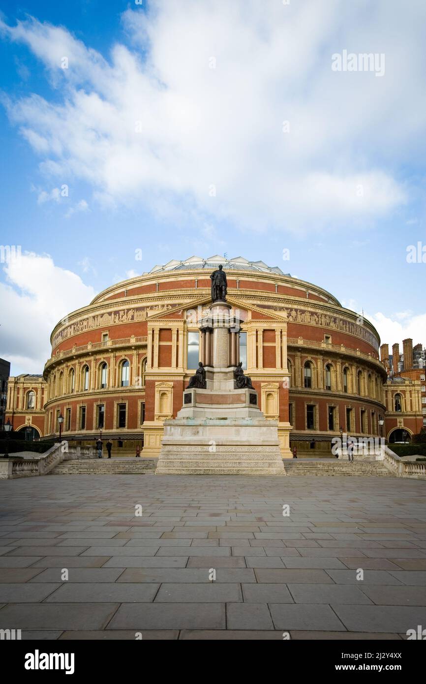 Die Royal Albert Hall, Kensington, West London. In der legendären Londoner Musikhalle findet die beliebte Konzertreihe Proms statt. Stockfoto