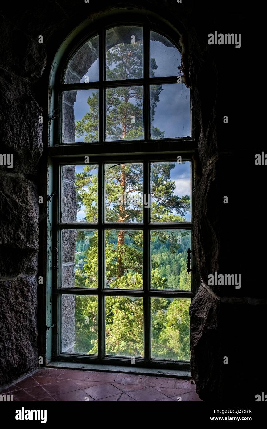 Ausschtsturm im Naturpark Aulanko, Hämeenlinna, Finnland Stockfoto