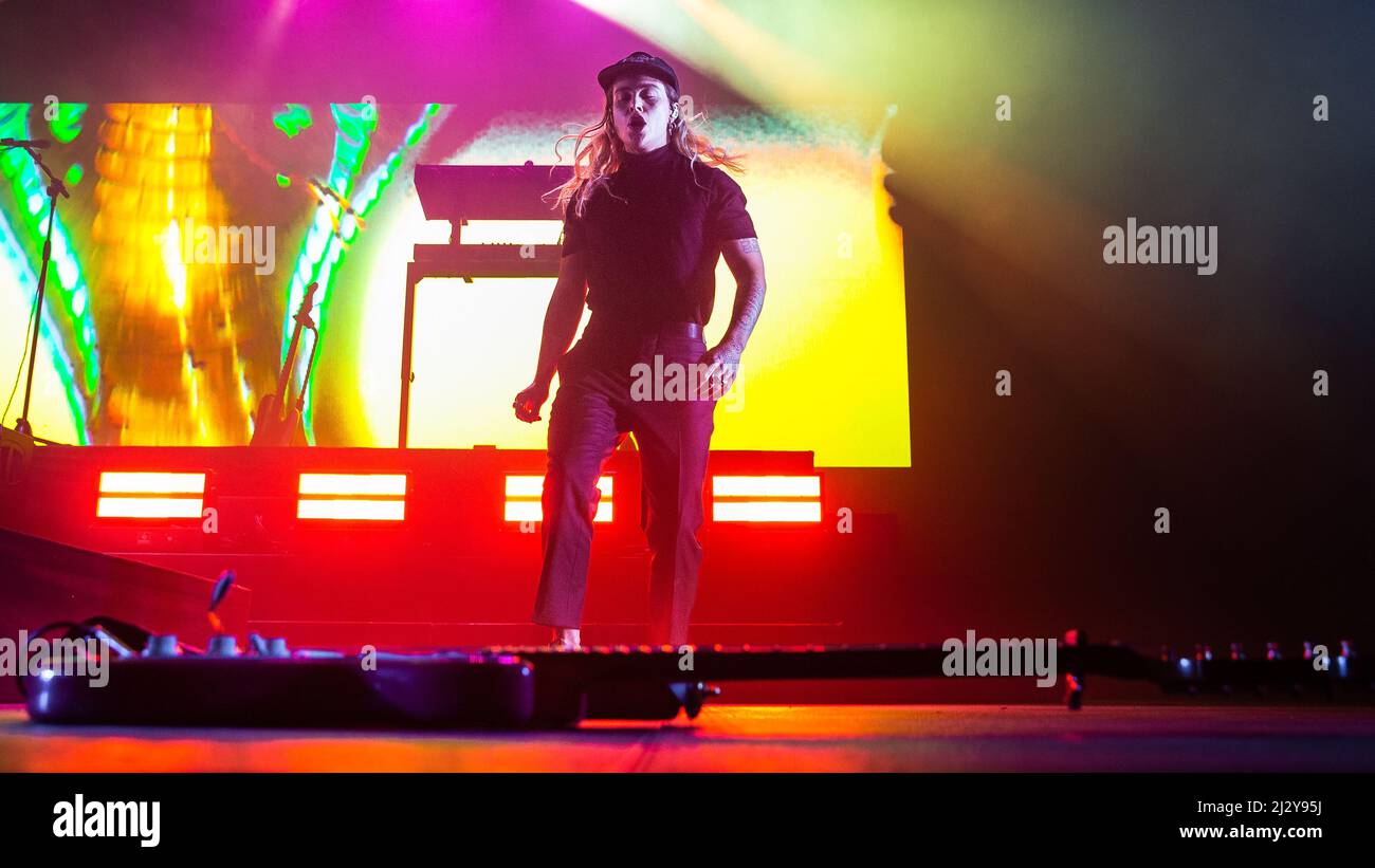 Tash Sultana tritt am 2. April 2022 live im Oslo Spektrum auf Stockfoto