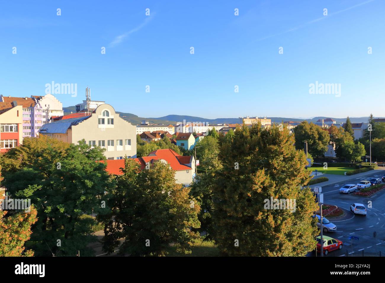 September 8 2021 - Bistrita, Bistritz, Rumänien: Blick auf alte Häuser in der Altstadt Rumäniens Stockfoto