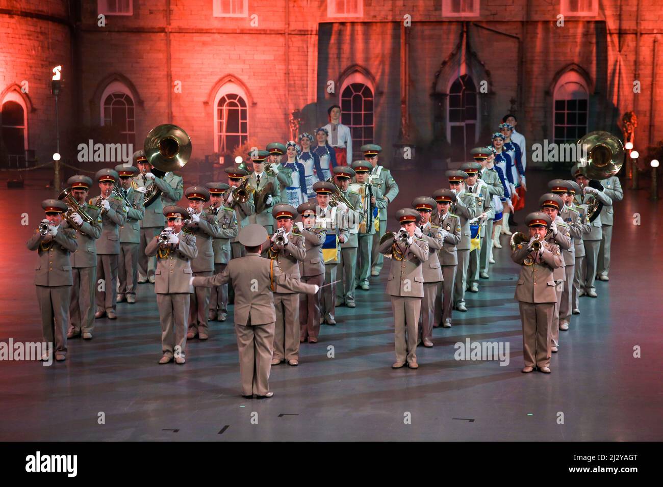 Wetzlar, Deutschland. 12. März 2017. Militärband der ukrainischen Bodentruppen, Kurzform: Militärband Tschernihiv, Ukraine, auf der Musikparade 2017, Marching Band Show in der Rittal-Arena Wetzlar. Kredit: Christian Lademann / LademannMedia Stockfoto