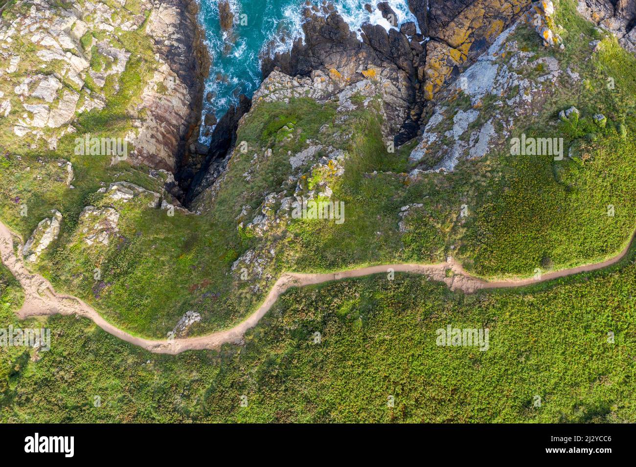 Wanderweg an der Atlantikküste, Saint Coloumb, Bretagne, Frankreich Stockfoto