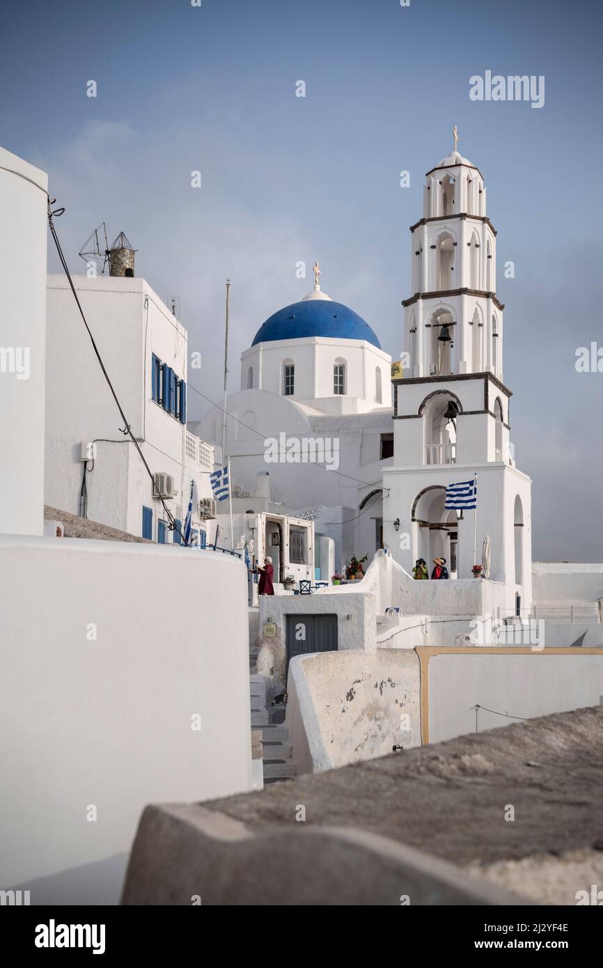 Griechisch-orthodoxe Kirche in Pyrgos, Santorini, Santorin, Kykladen, Ägäis, Mittelmeer, Griechenland, Europa Stockfoto