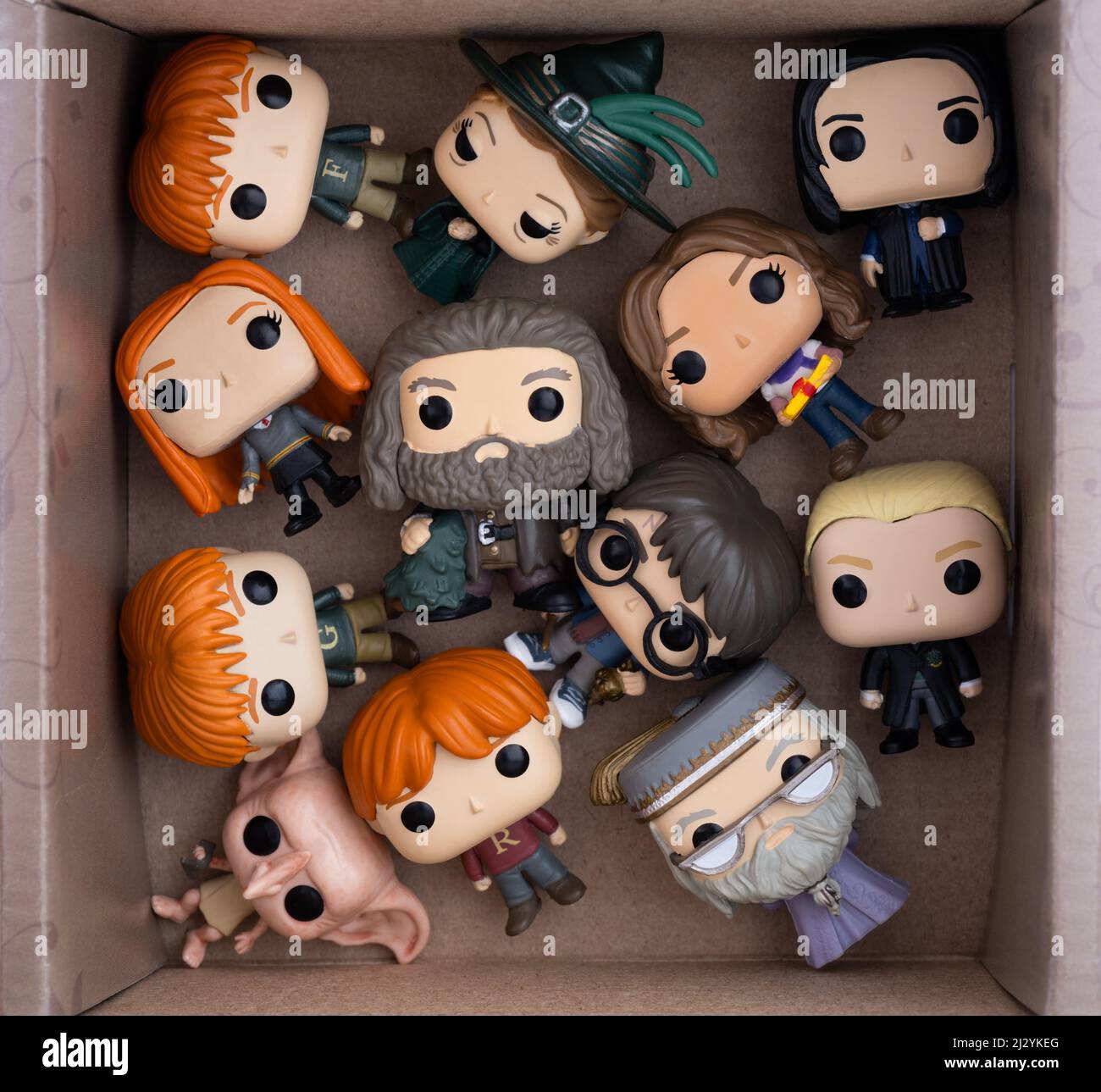 Tambow, Russland - 15. Februar 2022 Funko POP Harry Potter Adventskalender Mini Vinyl Figuren in Karton. Stockfoto