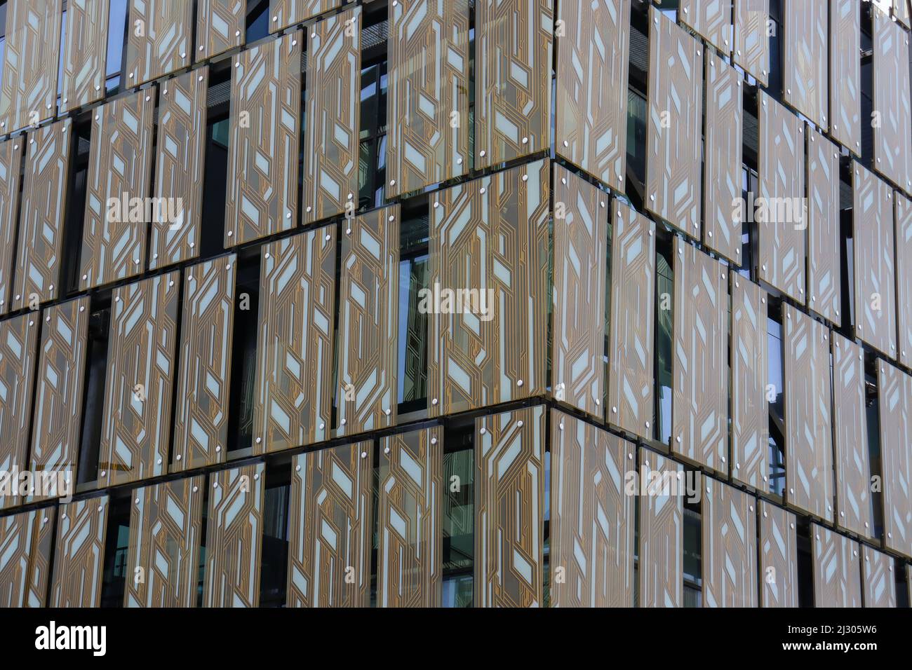 Moderne Gebäude-Fassade Stockfoto