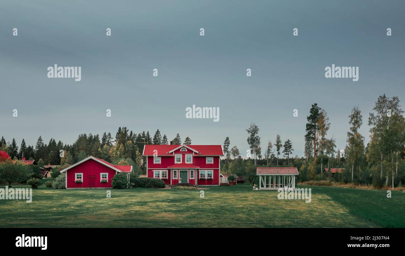 Rotes schwedisches Haus in Dalarna, Schweden Stockfoto