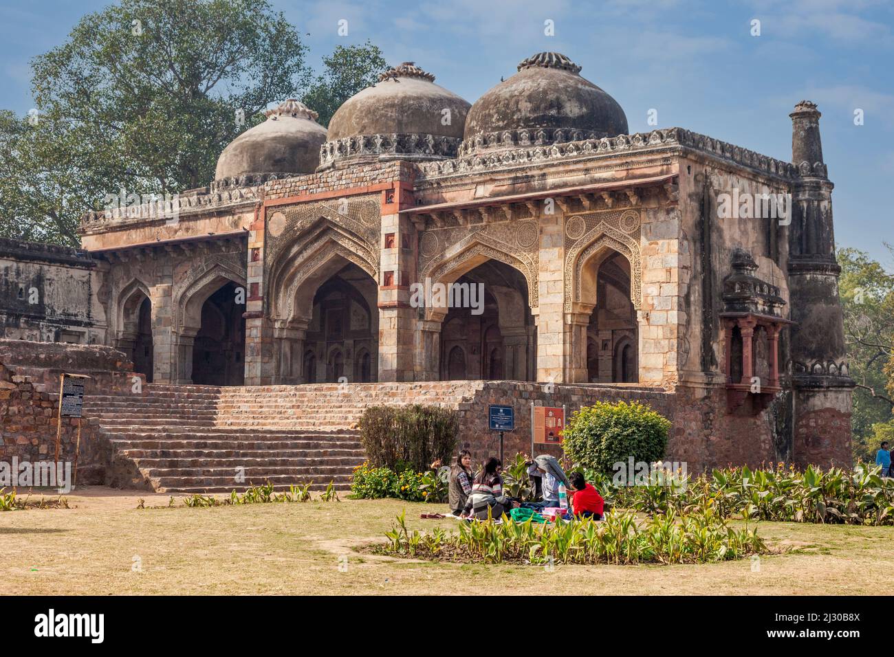 Neu-Delhi, Indien. Lodi Gardens. Bara Gumbad Moschee, Ende 15.. Jahrhundert. Stockfoto