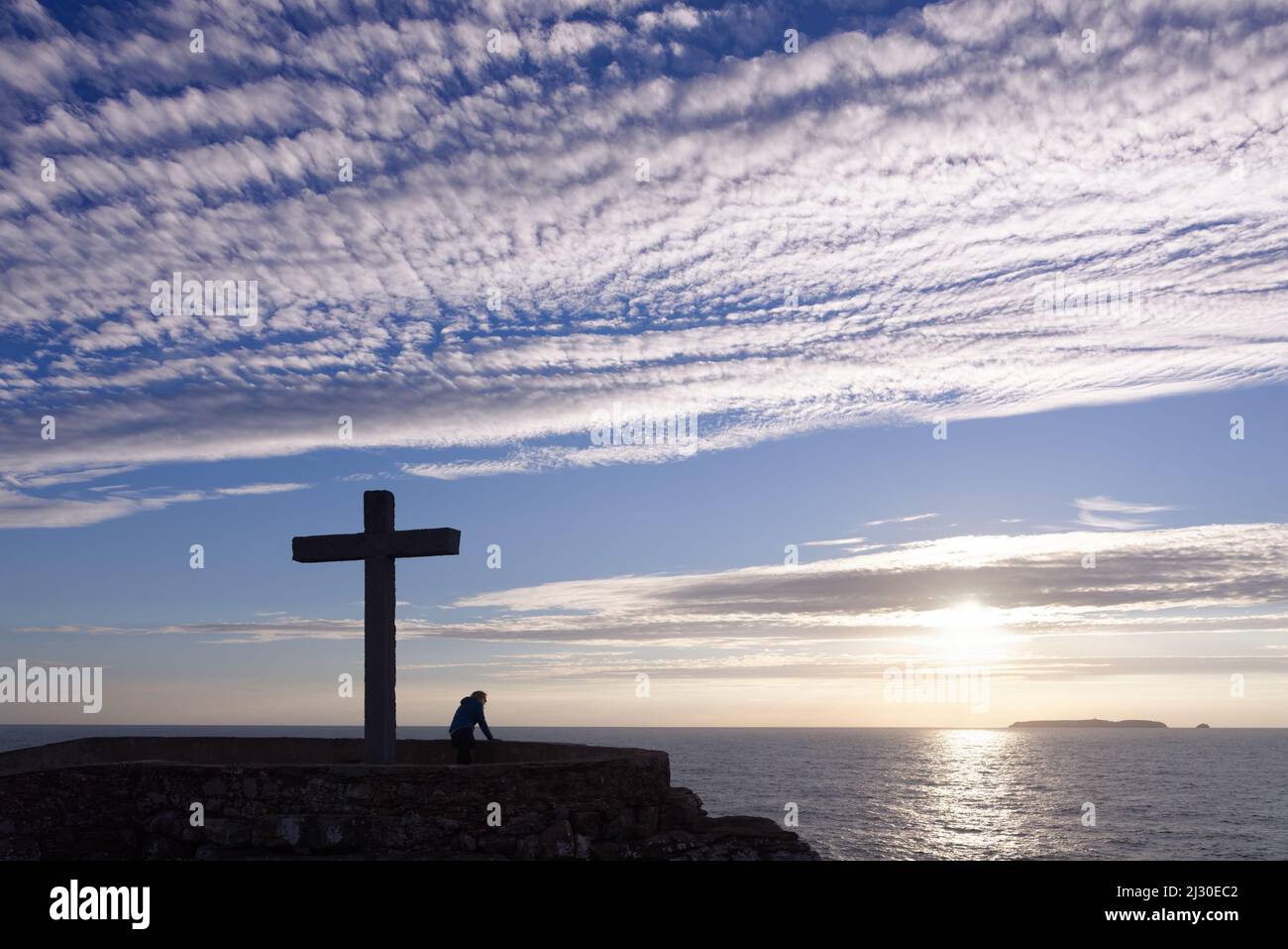 Wilde Küstenlandschaft in Peniche, Atlantischer Ozean, Estremadura, Portugal. Stockfoto