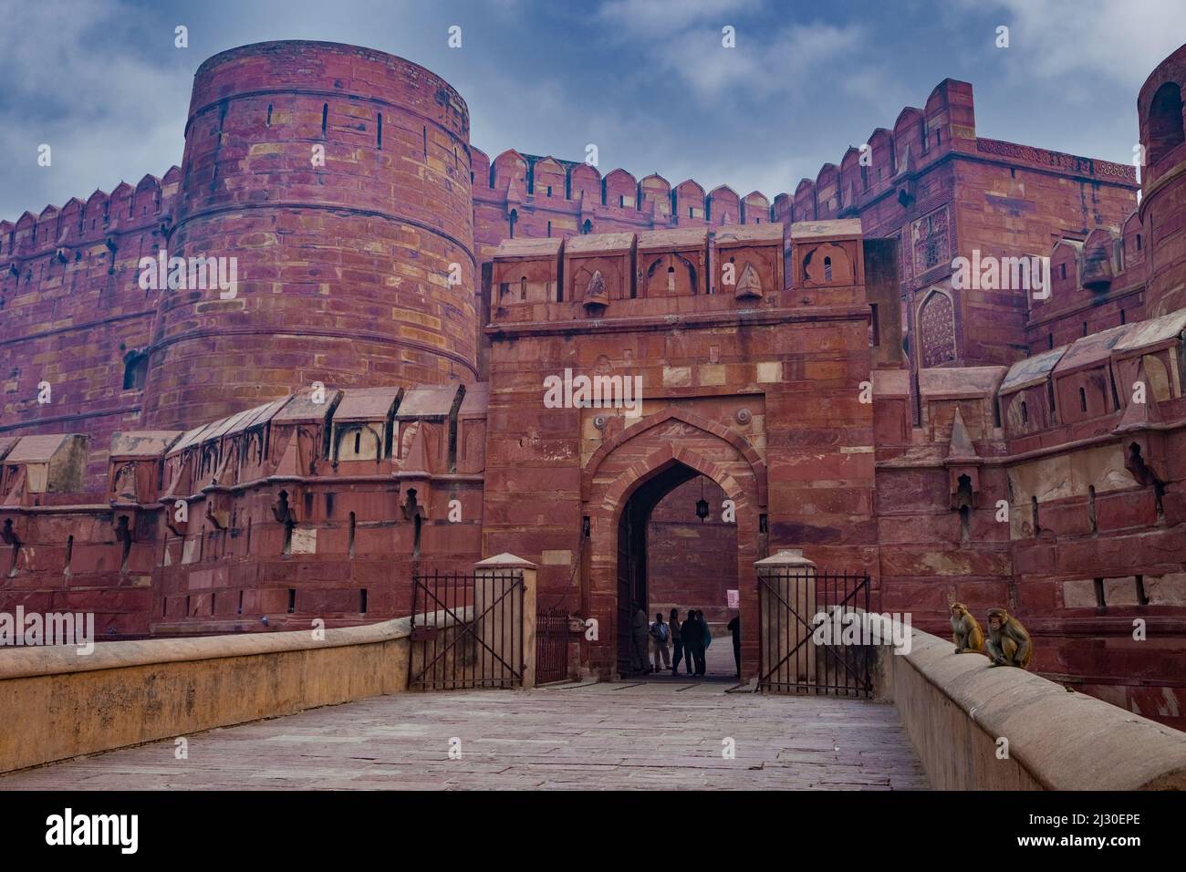 Agra, Indien. Amar Singh Gate, Eingang zum Agra Fort, 16.-Jahrhundert. Stockfoto