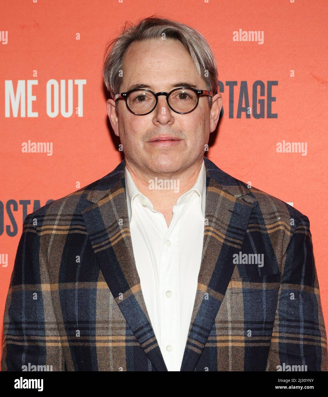 New York, NY, USA. 4. April 2022. Matthew Broderick bei der Ankunft für TAKE ME OUT Revival Opening Night am Broadway, The Hayes Theatre, New York, NY 4. April 2022. Kredit: CJ Rivera/Everett Collection/Alamy Live Nachrichten Stockfoto