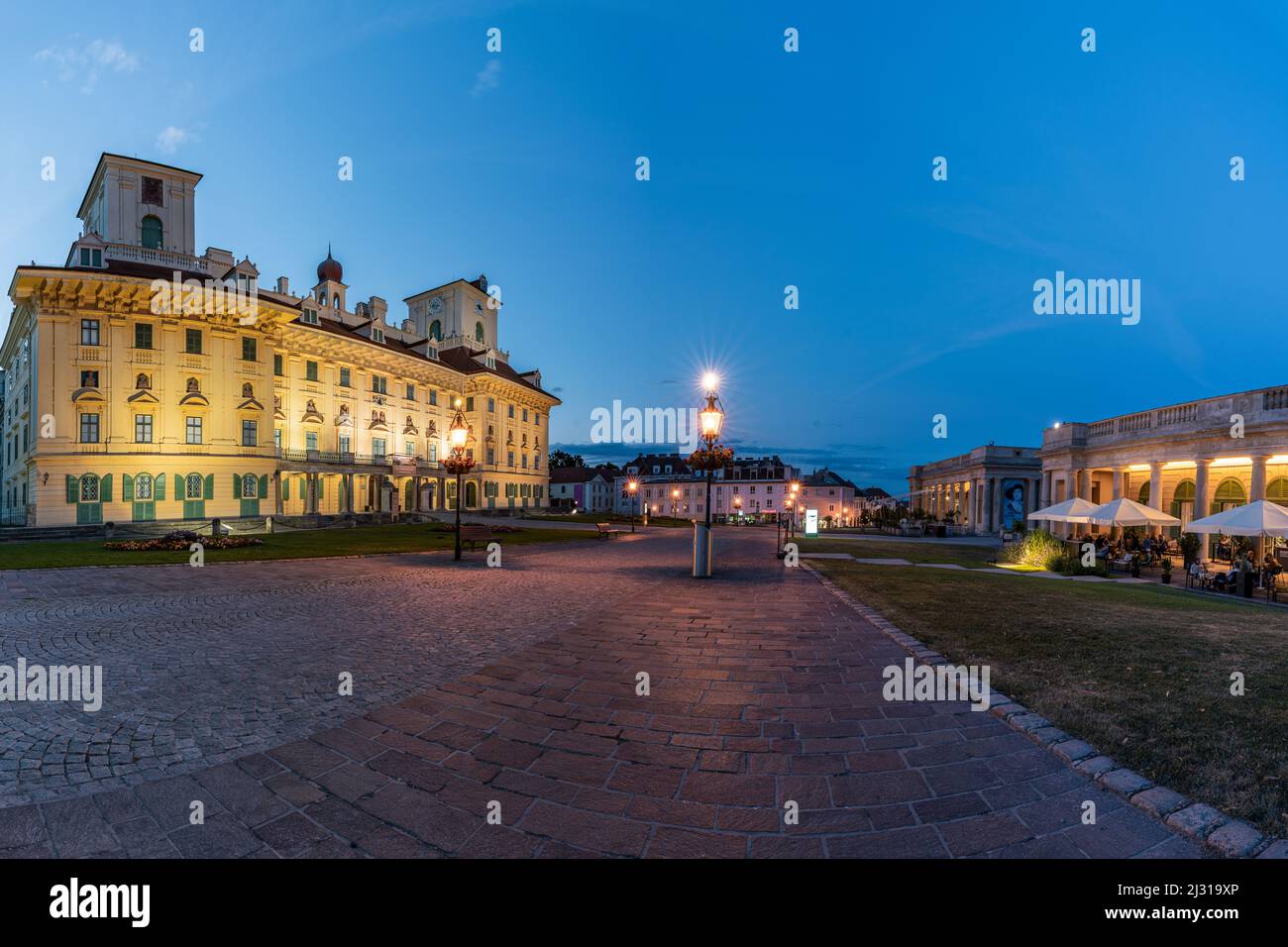 Abend im Schloss Esterhazy in Eisenstadt, Burgenland, Österreich Stockfoto
