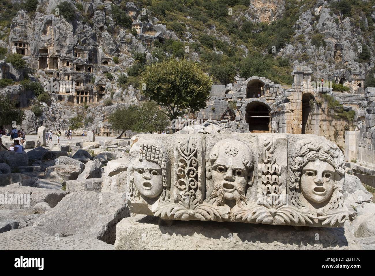 Antiqe-Reliefs an den Antiqe-Felsgräbern von Myra, Demre, Anatolien, der antiken Lykien-Region, der Türkei, Mittelmeer Stockfoto