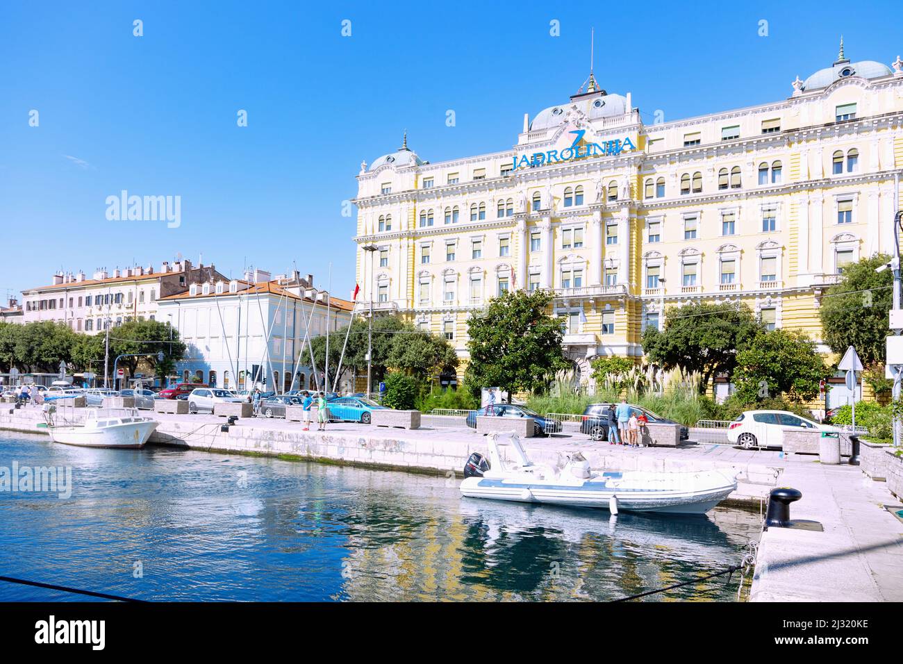 Riva bootsfahrt -Fotos und -Bildmaterial in hoher Auflösung – Alamy
