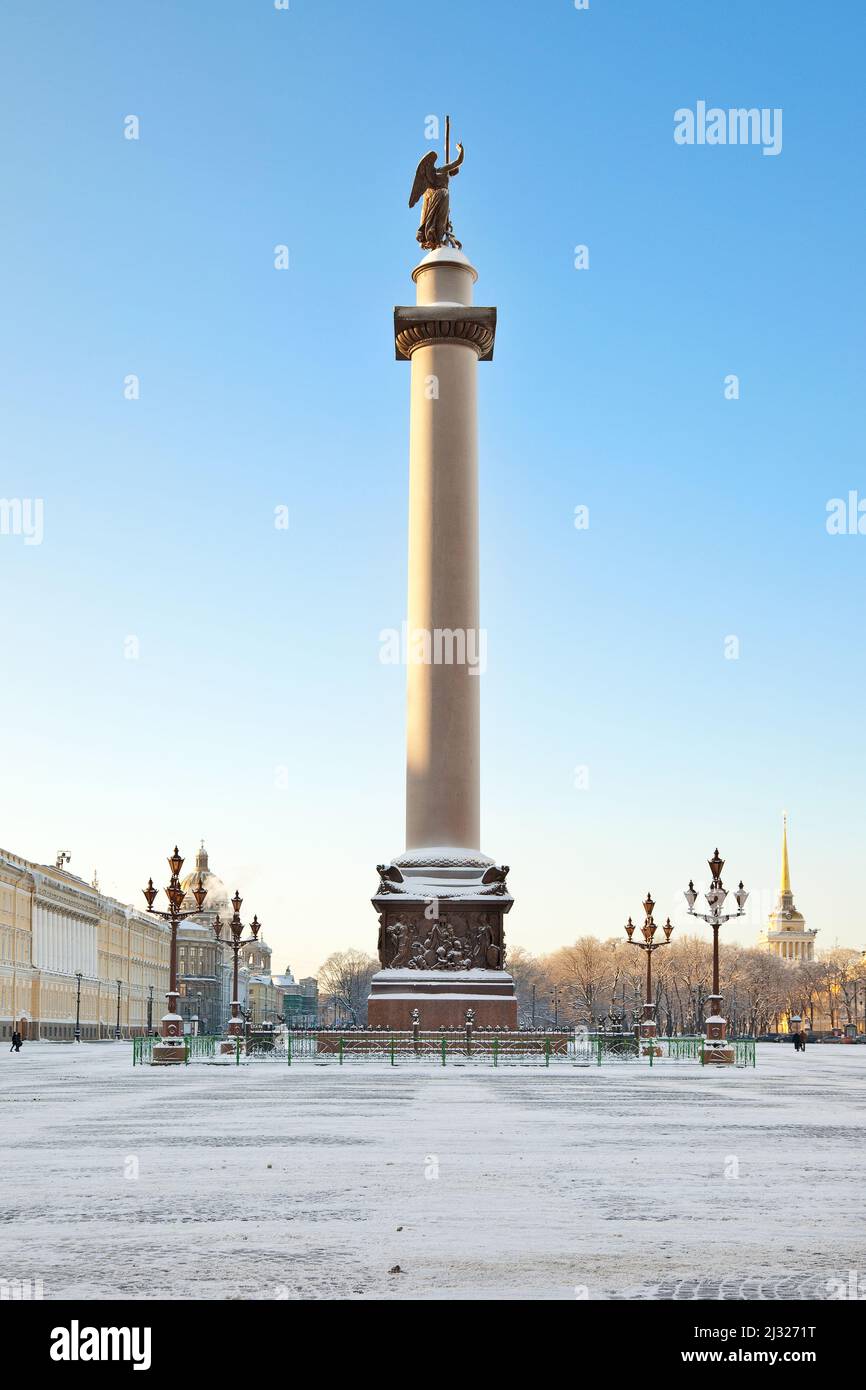 Alexandrine-Säule auf dem Palastplatz. Sankt Petersburg. Russland Stockfoto