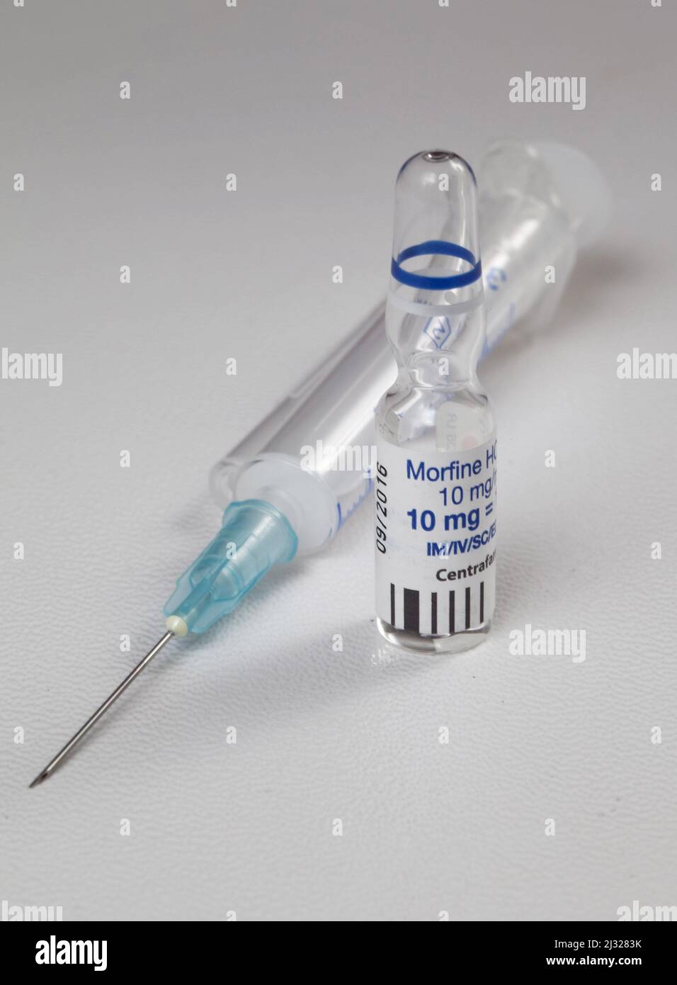 Morphin ist ein Schmerzmedikament der Familie der Opiate, das natürlich