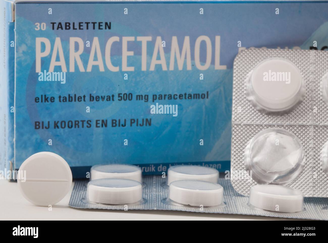Paracetamol, auch bekannt als Acetaminophen, ist ein Medikament zur Behandlung von Schmerzen und Fieber. Stockfoto