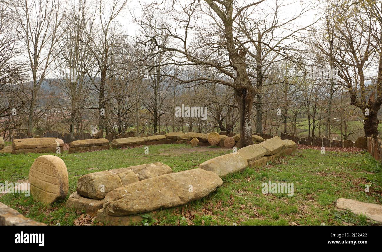 Ermita de San Adrián, Necrópolis de San Adrián de Argiñeta, Elorrio, Vizcaya, País Vasco, España Stockfoto