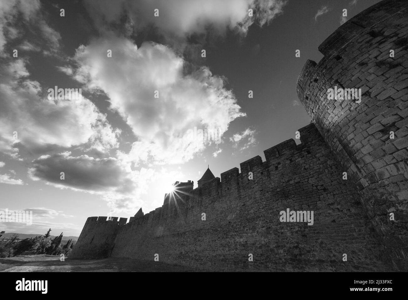 Carcassonne mittelalterliche Zitadelle East Side Türme und Mauern Blick Stockfoto